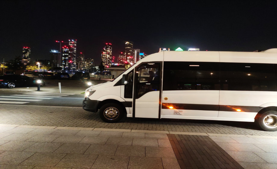 minibus hire with driver London