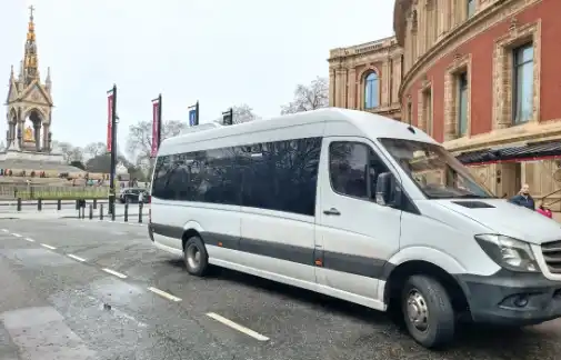 Minibus hire with driver London